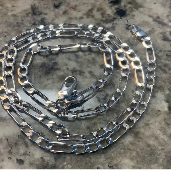 BRAND NEW Nordstrom Silver 925 Figaro chain  Necklace - Picture 8 of 8